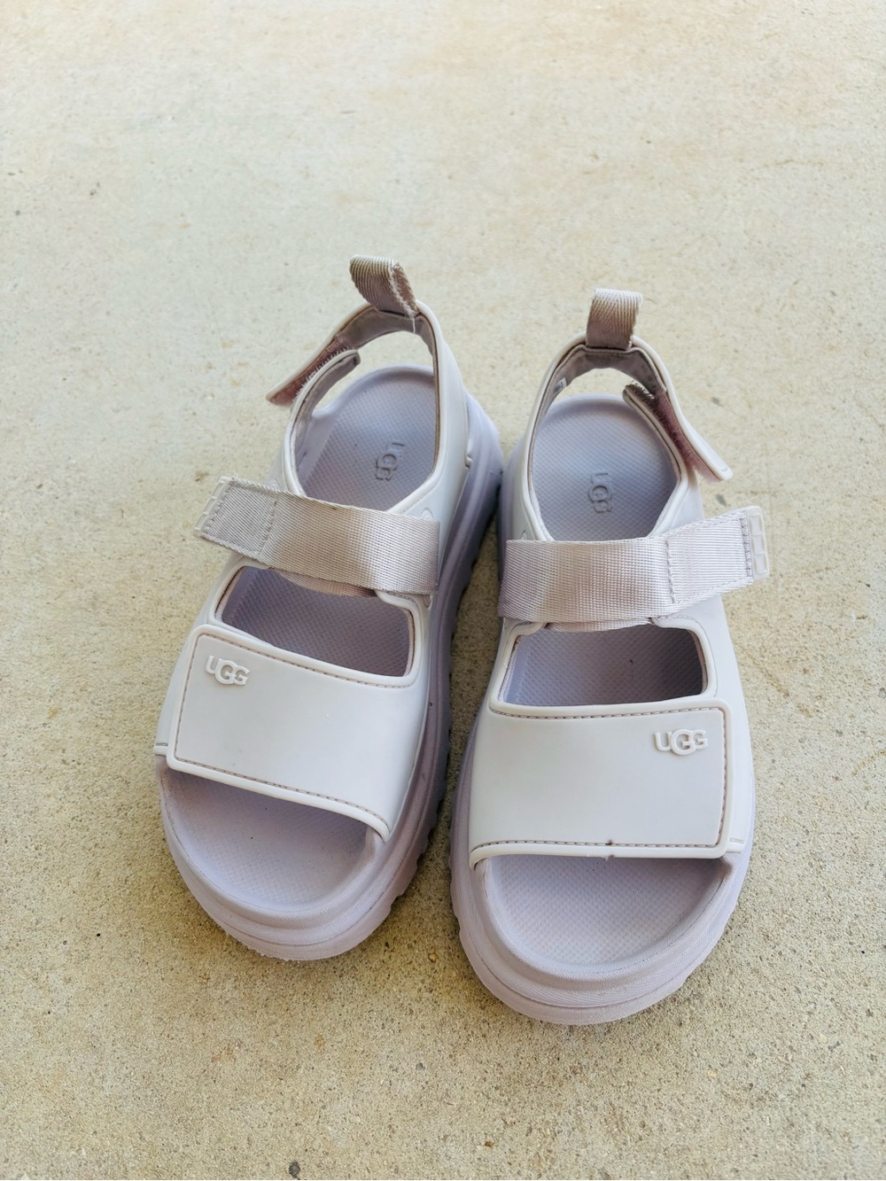 UGG Kids' size 2 sandals